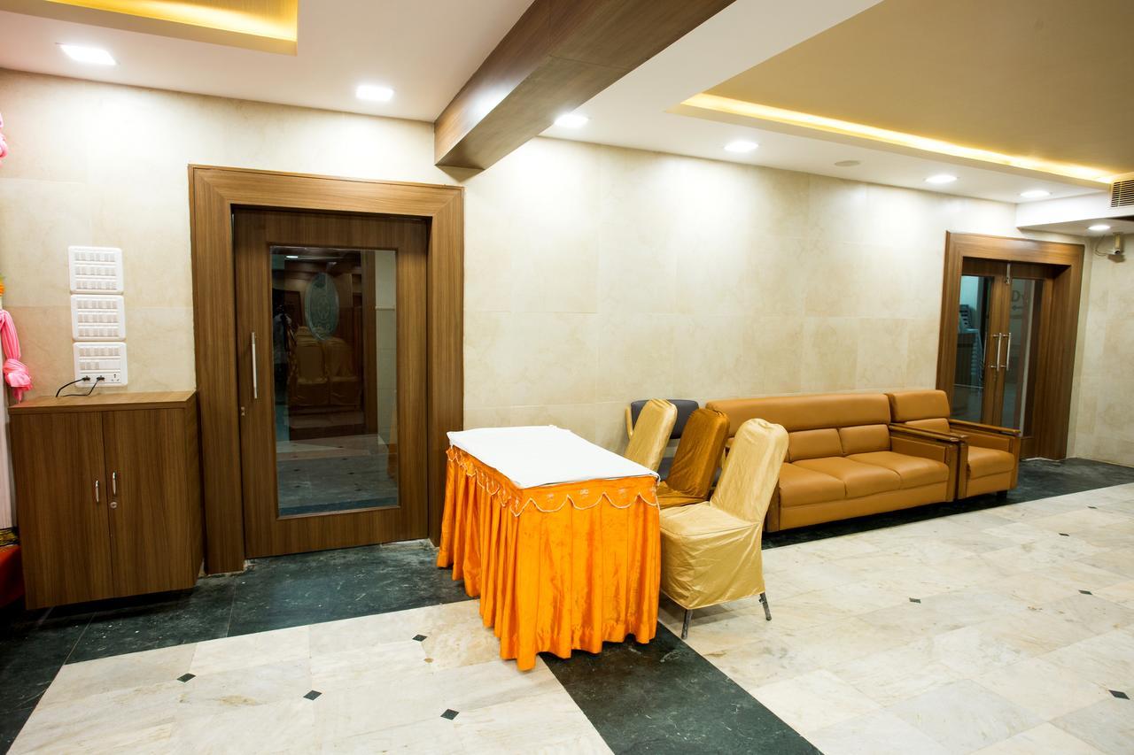 Oyo 14933 Rpr Residency Chennai Exterior photo
