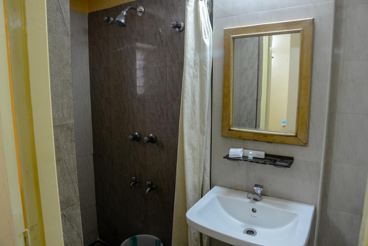 Oyo 14933 Rpr Residency Chennai Exterior photo