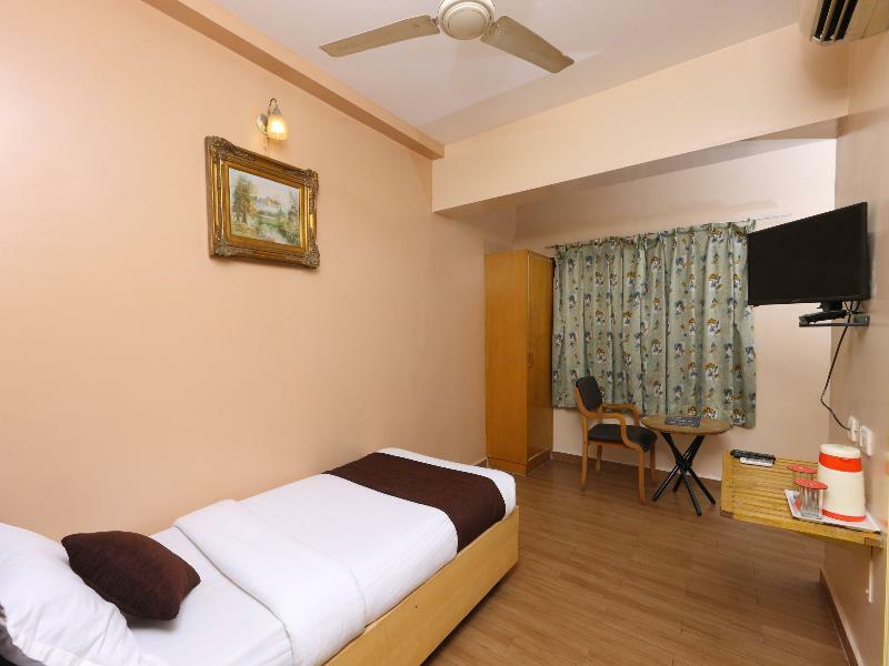 Oyo 14933 Rpr Residency Chennai Exterior photo